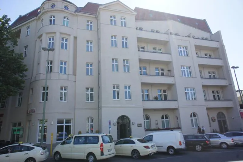 Singlewohnung mit Parkettboden — photo 1